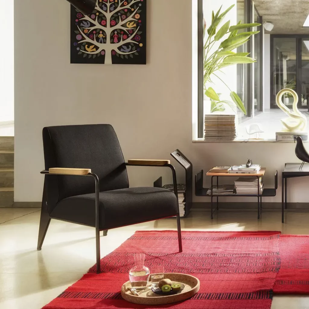 Angers Nantes Cholet Saumur Icones Chaise Vitra Fauteuil de salon Prouvé 2