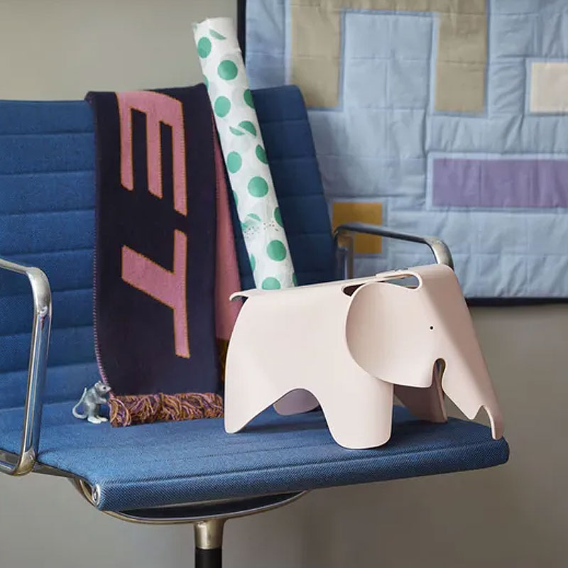 Angers Nantes Cholet bordeaux paris laval poitiers niort le mans Tours Icones Vitra Eames Elephant Noir Foncé 1