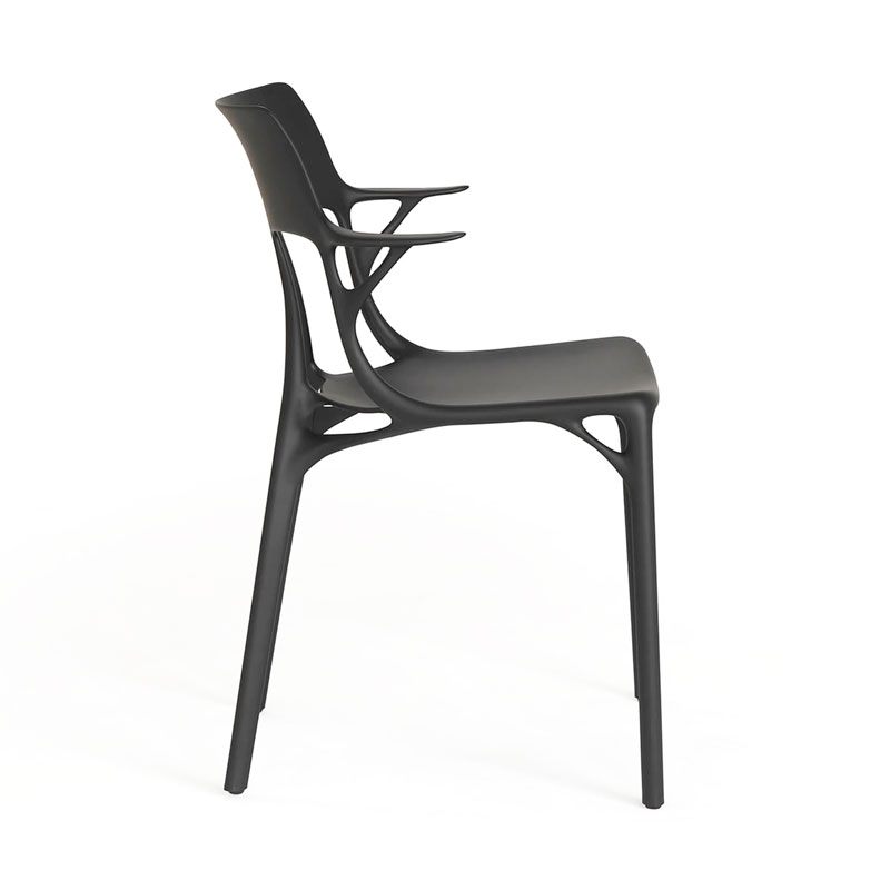 Angers Nantes Cholet Saumur Icones Kartell Chaise A.I Noir philippe starck 3