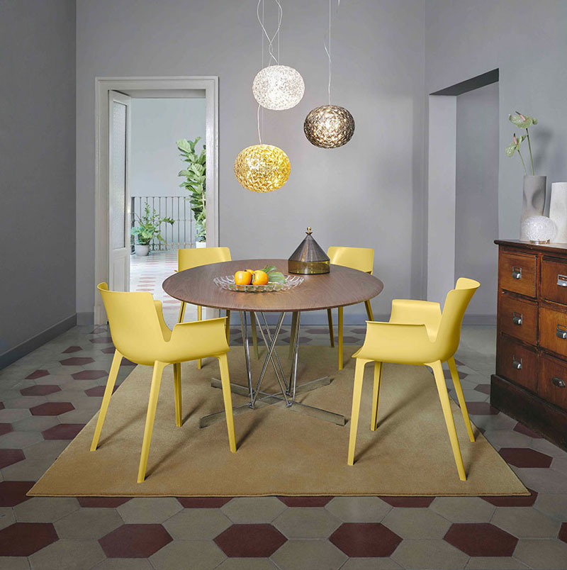 Angers Nantes Cholet Saumur Icones Kartell Chaise Piuma Moutarde Pierre Lissoni 5