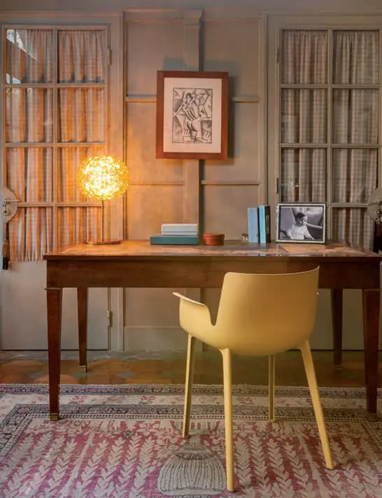 Angers Nantes Cholet Saumur Icones Kartell Chaise Piuma Moutarde Pierre Lissoni 6