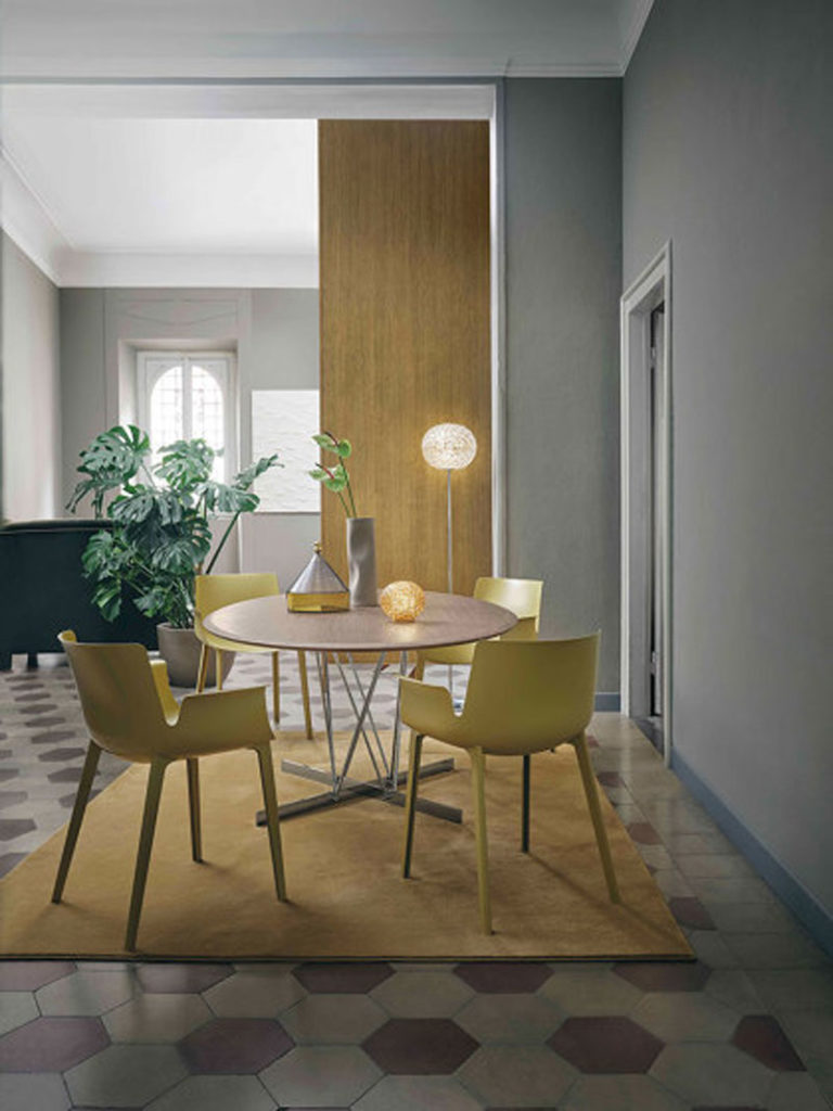 Angers Nantes Cholet Saumur Icones Kartell Chaise Piuma Moutarde Pierre Lissoni 8