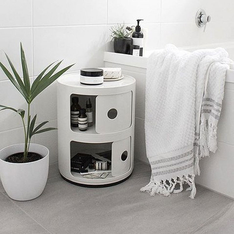 Angers Nantes Cholet Saumur Icones Kartell Componibili Blanc brillant rangement 2 portes Anna Castelli Ferrieri 5