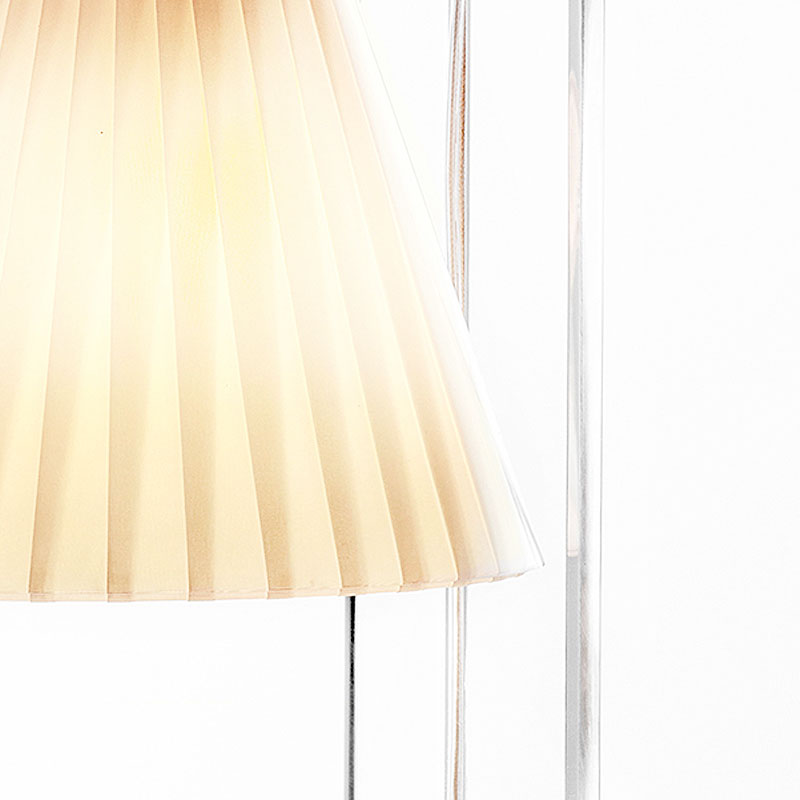 Angers Nantes Cholet Saumur Icones Kartell Lampe a poser Light Air cristal transparent tissu Eugeni Quitllet2