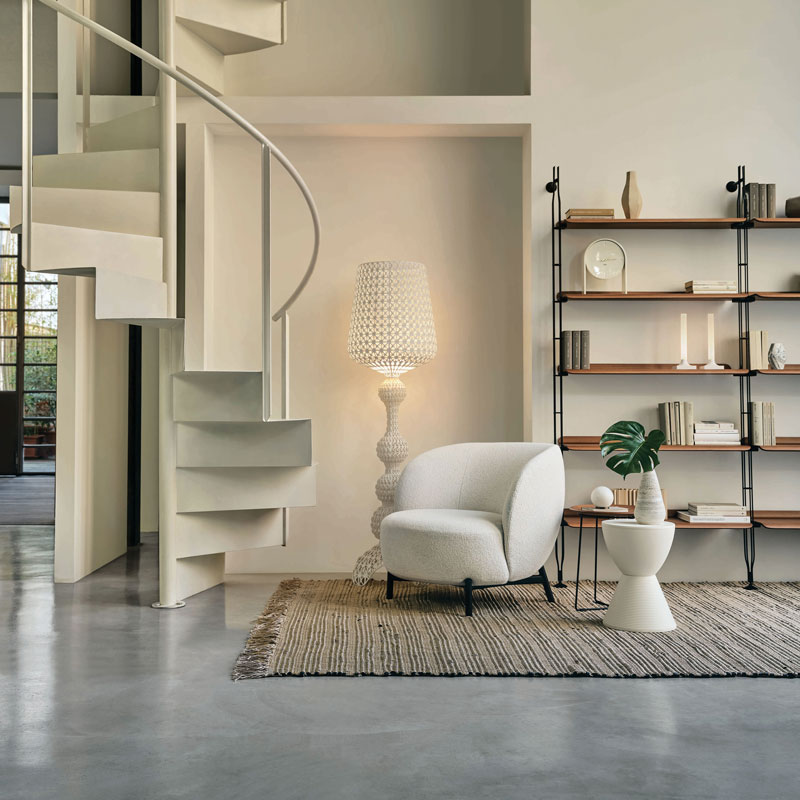 Angers Nantes Cholet Saumur Icones Kartell Tabouret Prince Aha blanc cire Pigeon philippe starck 5