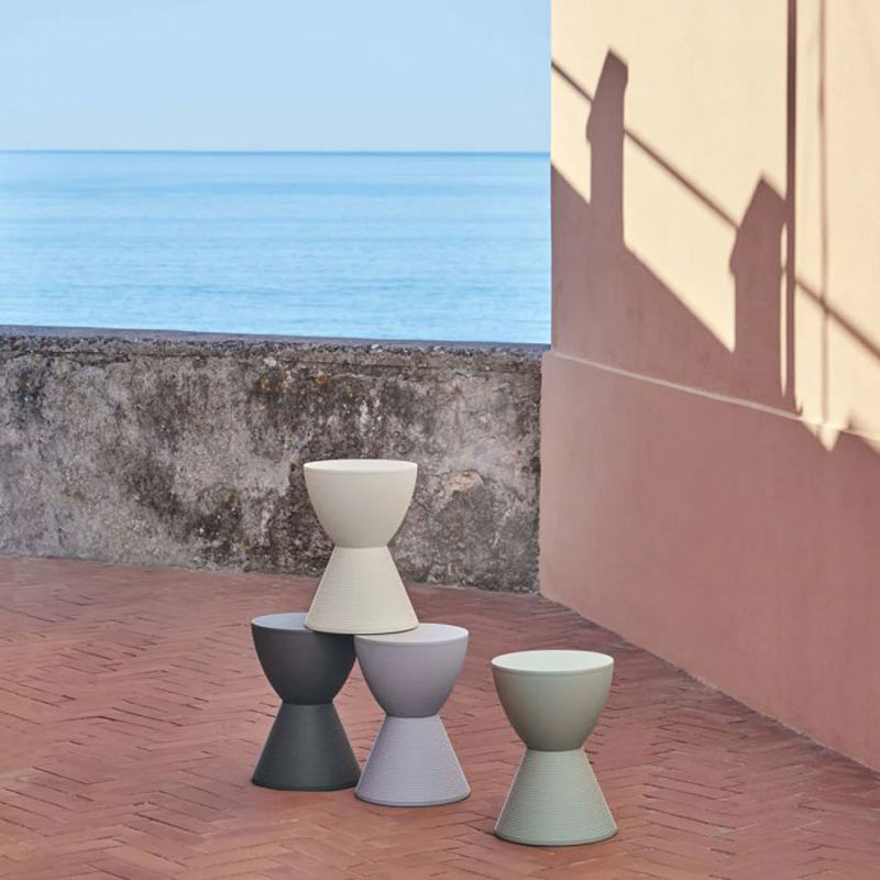 Angers Nantes Cholet Saumur Icones Kartell Tabouret Prince Aha gris Pigeon philippe starck 4