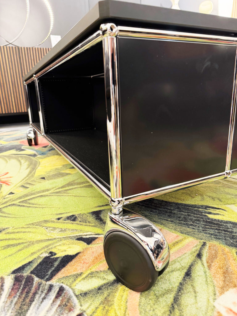 Angers Nantes Cholet Saumur Icones USM Haller table basse Fenix noir graphite nero ingo roue double Fritz Haller Paul SCHÄRER 5