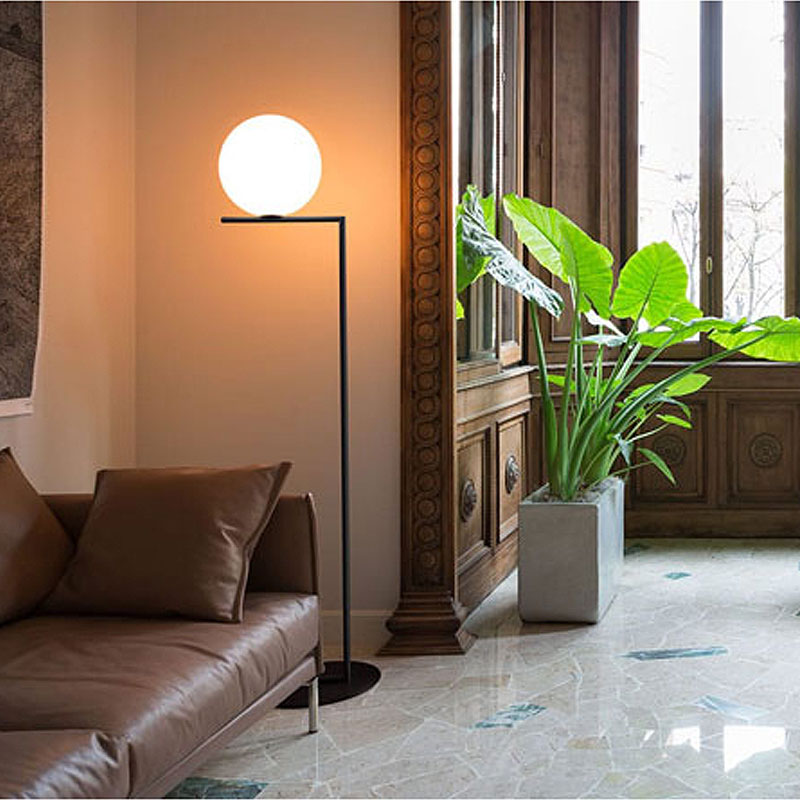 Angers Nantes Cholet Saumur Paris Bordeaux Tours Poitiers Rennes Icones Flos Lampadaire IC Noir Michael Anastassiades 3