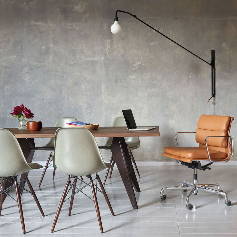 Angers Nantes Cholet Saumur bordeaux paris laval poitiers niort le mans Tours Orleans Icones Jean Prouve Vitra applique avec prise potence noir 4