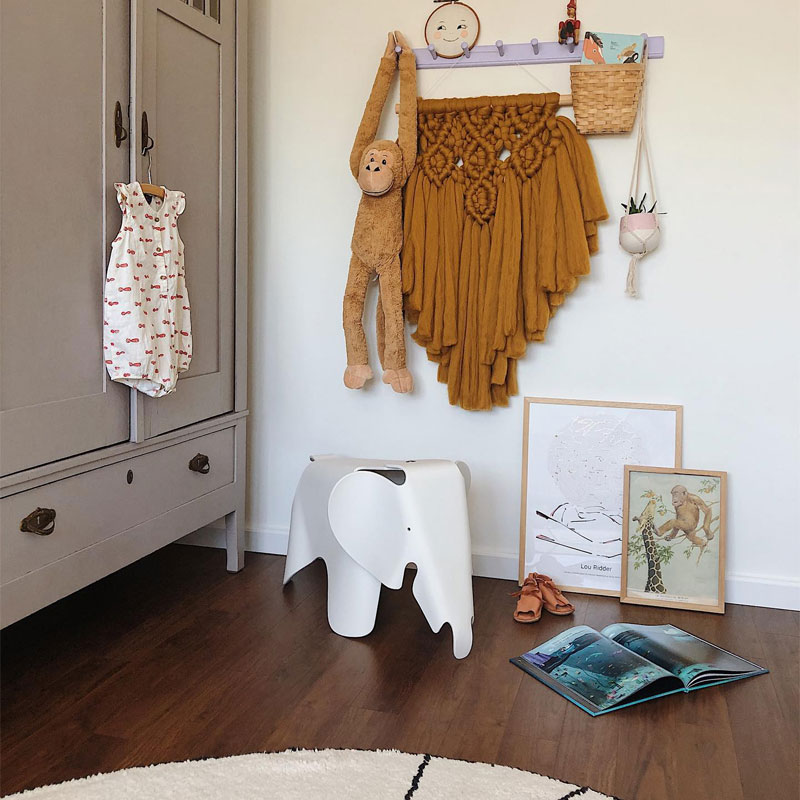 Angers Nantes Cholet Saumur bordeaux paris laval poitiers niort le mans Tours Orleans Icones Vitra objet deco Blanc Eames elephant