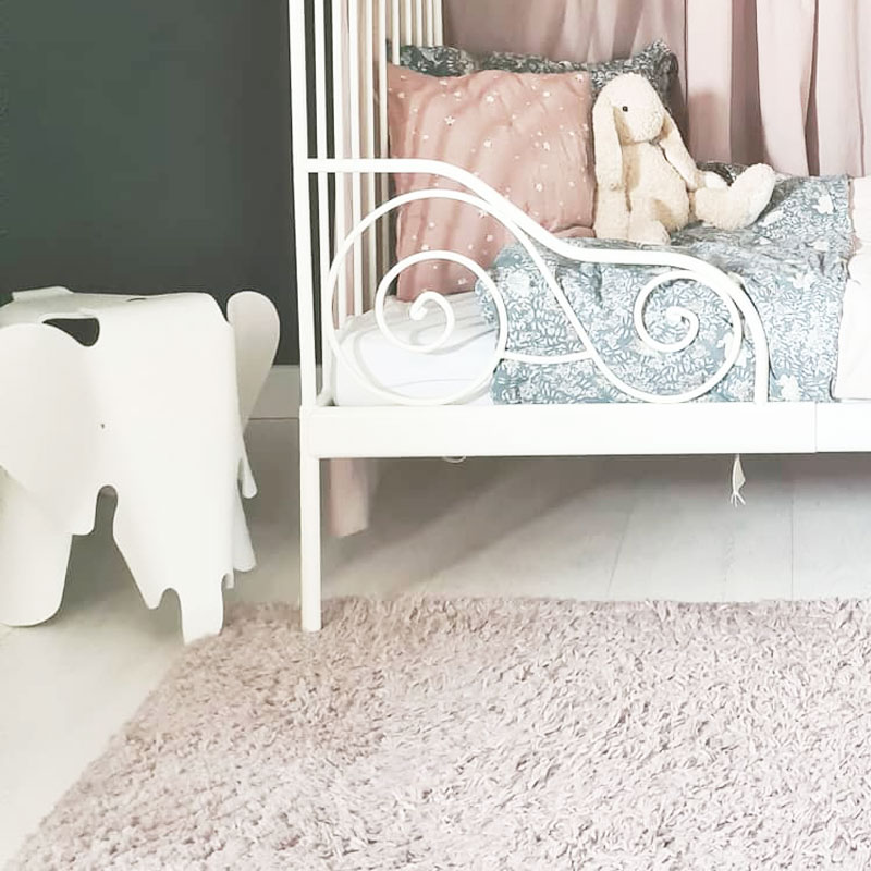 Angers Nantes Cholet Saumur bordeaux paris laval poitiers niort le mans Tours Orleans Icones Vitra objet deco Blanc Eames elephant 4