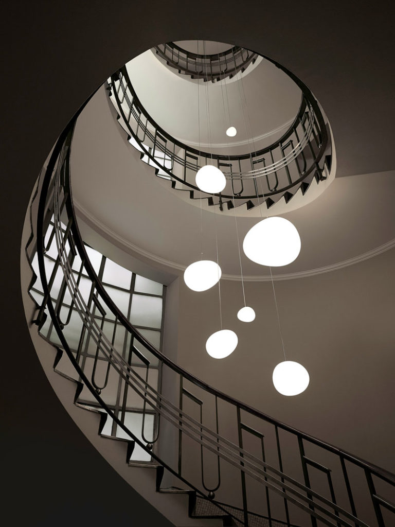 Angers Nantes Cholet Saumur Icones Foscarini suspension Gregg Blanc media Ludovica et Roberto Palomba 9