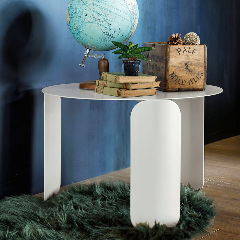 Angers Nantes Cholet Saumur Icones Fermob Bebop 60 table basse gueridon Outdoor mobilier exterieur Blanc Coton Tristan Lohner3