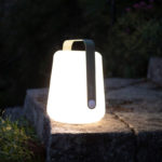 Angers Nantes Cholet Saumur Icones Fermob lampe Balad Batterie 25 outdoor Gris Argile Tristan Lohner 1