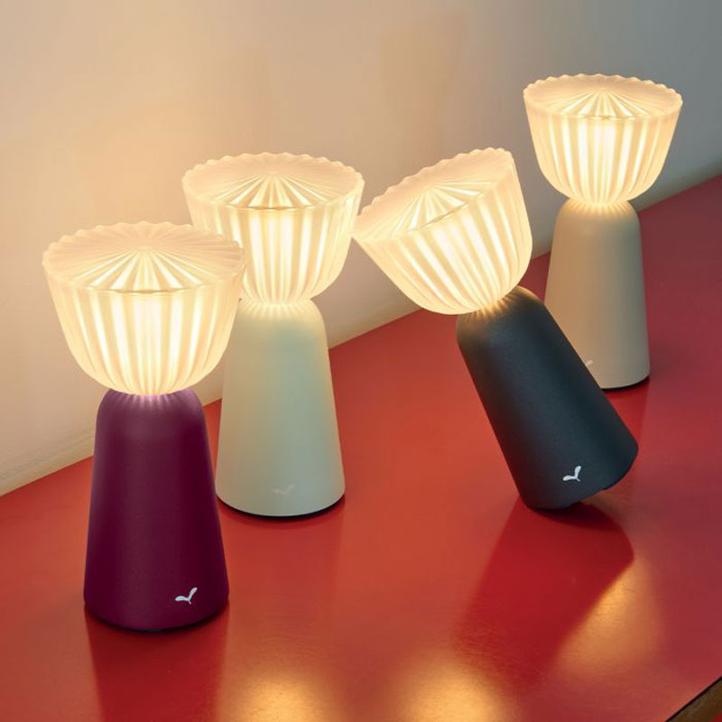 Angers Nantes Cholet Saumur Icones Fermob lampe batterie Swiing outdoor Cerise Tristan Lohner 5