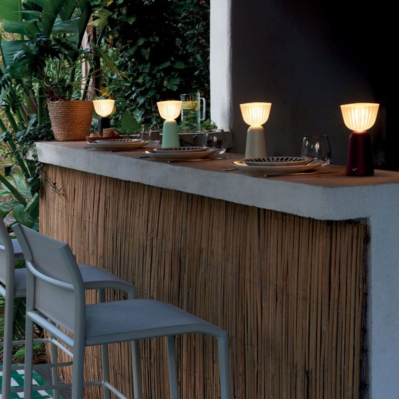 Angers Nantes Cholet Saumur Icones Fermob lampe batterie Swiing outdoor Cerise Tristan Lohner 6