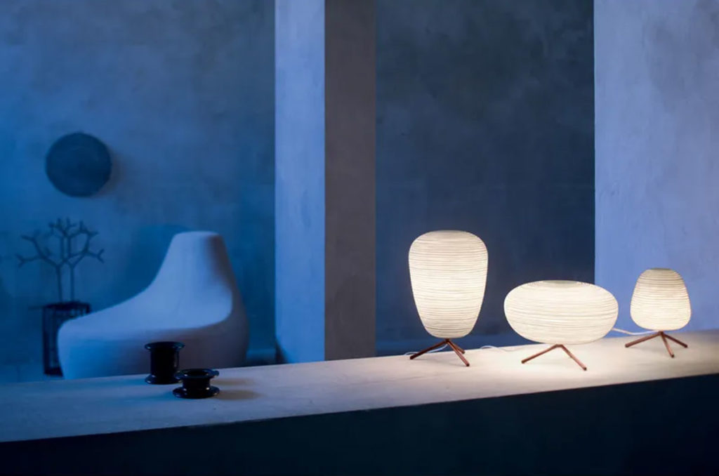 Angers Nantes Cholet Saumur Icones Foscarini lampe a poser Rituals 2 blanc verre Ludovica et Roberto Palomba 5