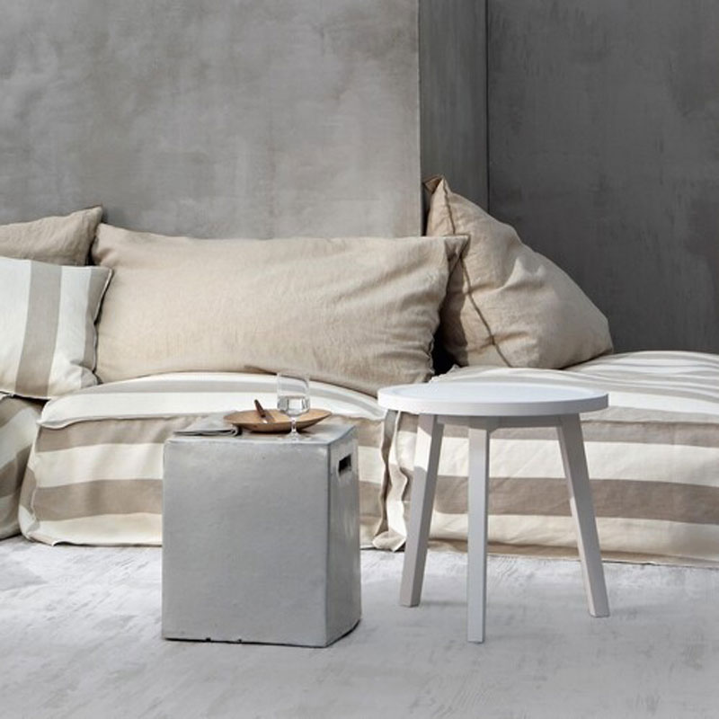 Angers Nantes Cholet Saumur Icones Gervasoni Gueridon Gray 42 Noyer bois Paola Navone 2