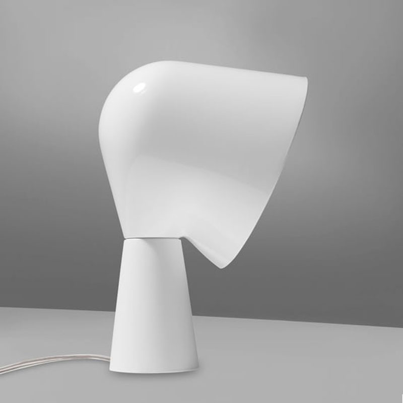 Angers Nantes Cholet Saumur Icones Kartell Lampe a poser Binic Blanc Foscarini Ionna Vautrin 6