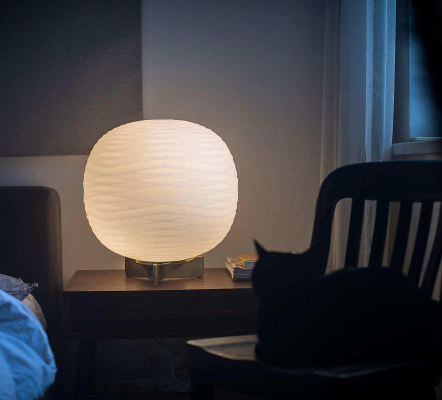 Angers Nantes Cholet Saumur Icones Kartell Lampe a poser Gem Foscarini Blanc verre Ludovica et Roberto Palomba 6