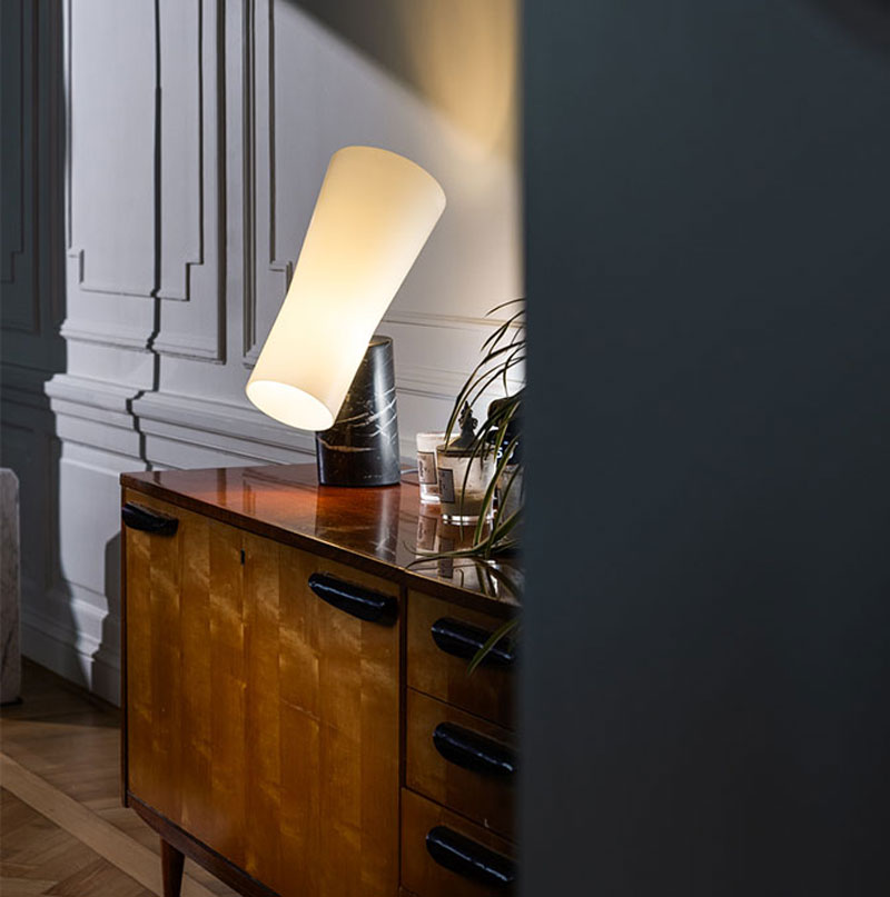 Angers Nantes Cholet Saumur Icones Kartell Lampe a poser Nile Blanc Carrare marbre foscarini Rodolfo Dordoni 2