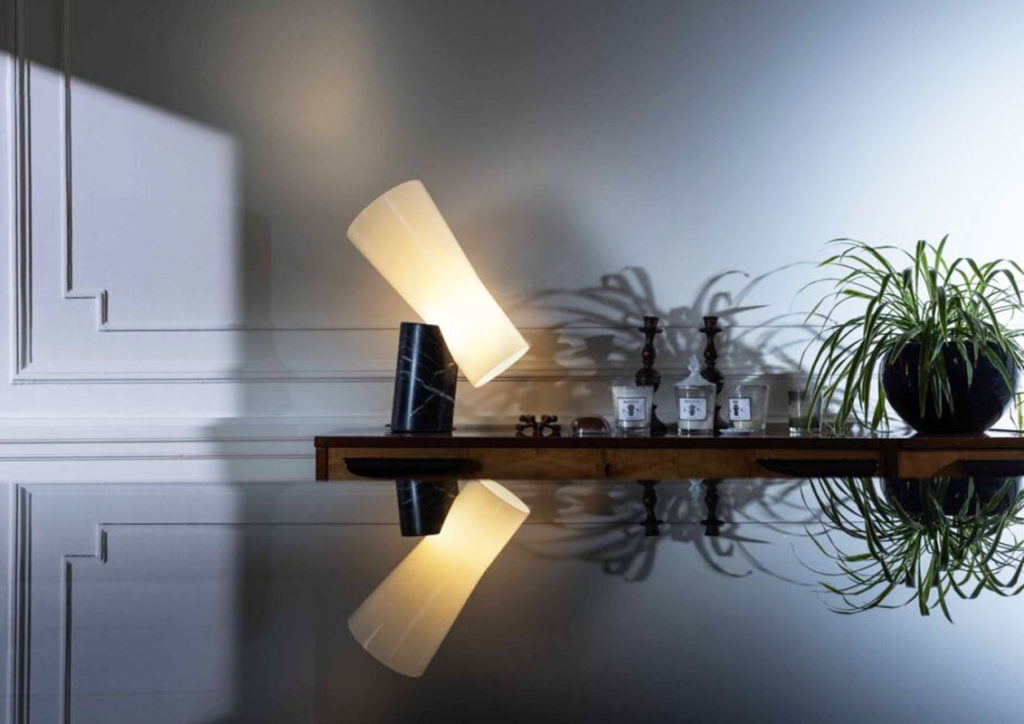Angers Nantes Cholet Saumur Icones Kartell Lampe a poser Nile Blanc Carrare marbre foscarini Rodolfo Dordoni 3