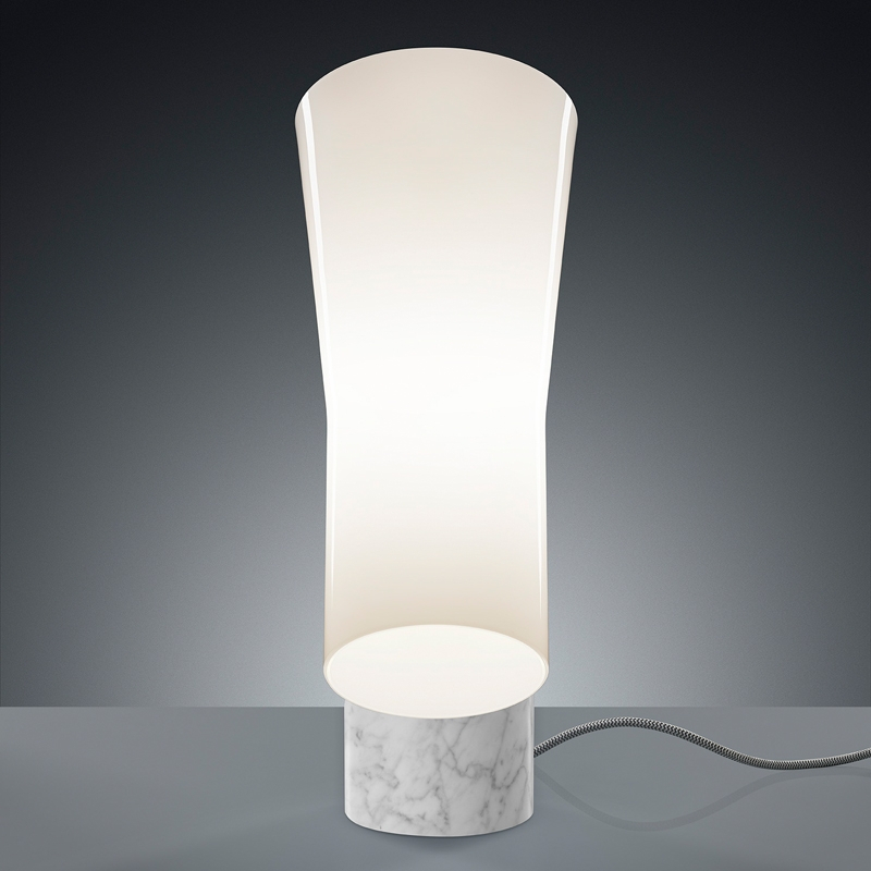 Angers Nantes Cholet Saumur Icones Kartell Lampe a poser Nile Blanc Carrare marbre foscarini Rodolfo Dordoni7