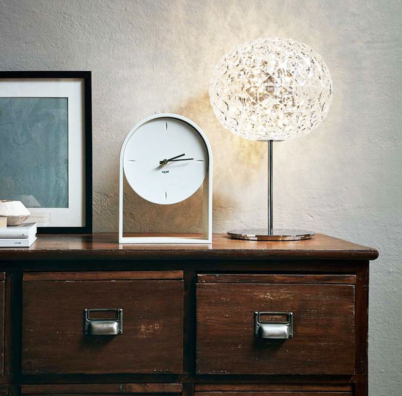 Angers Nantes Cholet Saumur Icones Kartell Objet deco Air du temps Horloge transparent blanc Eugeni Quitllet 4