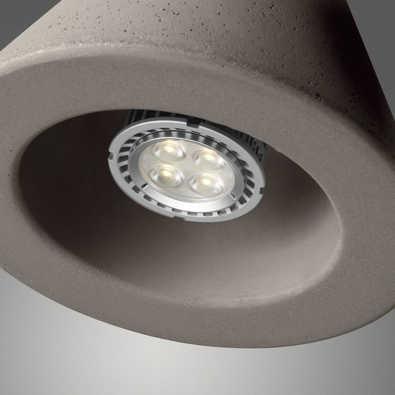 Angers Nantes Cholet Saumur Icones Kartell Suspension Applomb grappe Composition Paolo LUCIDI & Luca PEVERE 2