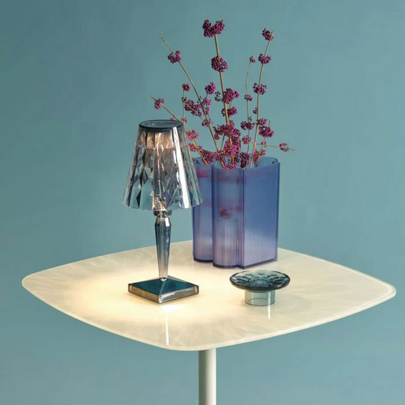 Angers Nantes Cholet Saumur Icones Kartell Tea lampe a poser Batterie Battery cristal Ferruccio Laviani 13