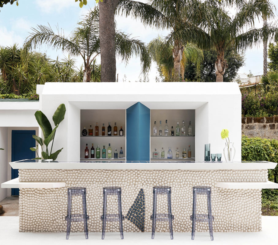 Angers Nantes Cholet Saumur Icones Kartell fauteuil Fumé 65 Brillant Charles Ghost philippe starck 4