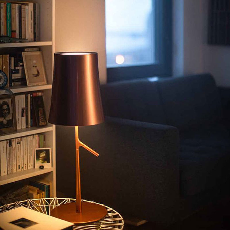 Angers Nantes Cholet Saumur Icones lampe a poser birdie cuivre picolla foscarini  Ludovica et Roberto Palomba 1