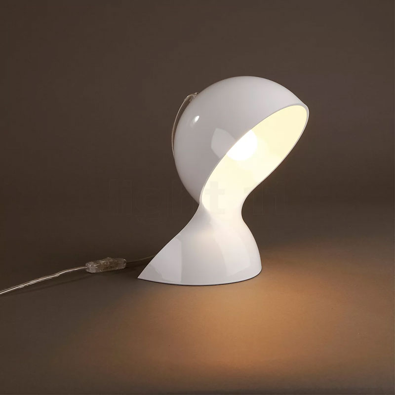 Angers Nantes Cholet Saumur Icones Artemide Lampe de table Dalu blanc Vico Magistretti 3