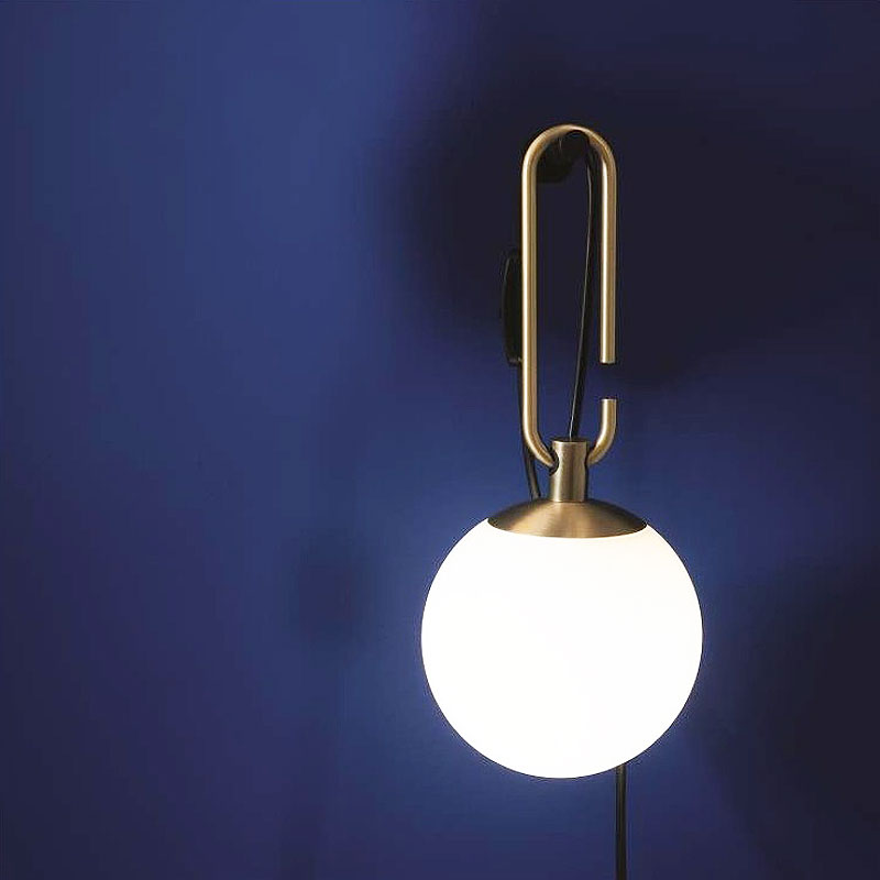 Angers Nantes Cholet Saumur Icones Artemide applique NH Wall laiton verre suspension Neri & Hu 4