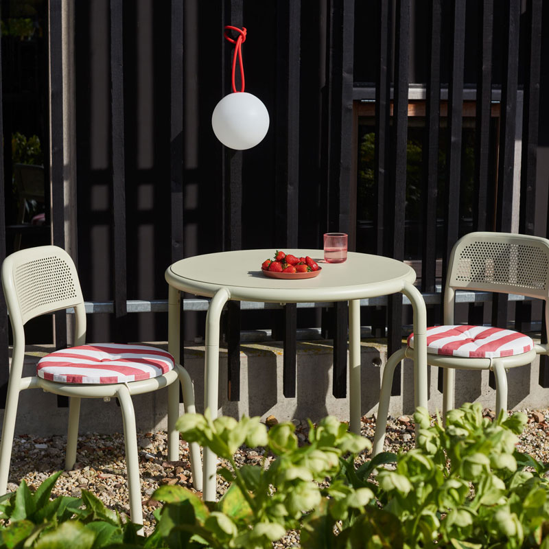 Angers Nantes Cholet Saumur Icones Fatboy Lampe Batterie nomade outdoor Bolleke Rouge rechargeable suspension 6