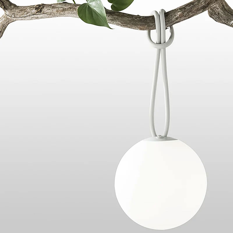 Angers Nantes Cholet Saumur Icones Fatboy Lampe Batterie nomade outdoor Bolleke gris clair rechargeable suspension 1