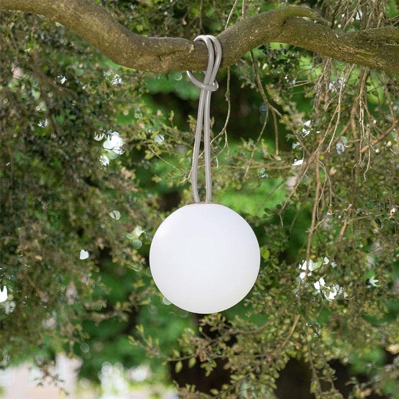 Angers Nantes Cholet Saumur Icones Fatboy Lampe Batterie nomade outdoor Bolleke gris clair rechargeable suspension 4