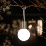 Angers Nantes Cholet Saumur Icones Fatboy Lampe Batterie nomade outdoor Bolleke gris clair rechargeable suspension 9