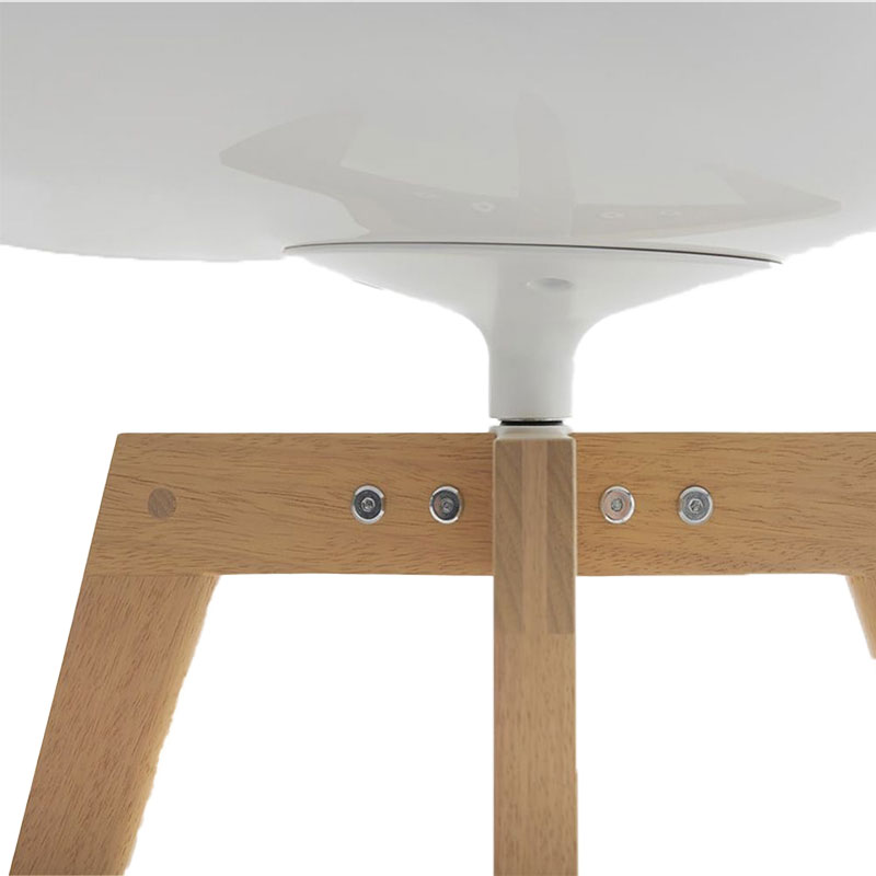 Angers Nantes Cholet Saumur Icones Fauteuil Flow Chair Blanc mat Soft Touch Mdf Italia Jean Marie Massaud pied Chêne pivotant 01