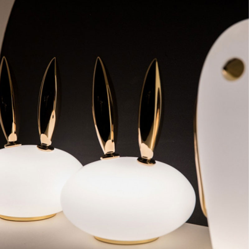 Angers Nantes Cholet Saumur Icones Moooï Lampe a poser Purr Pets Light Blanc Or Marcel Wanders 8