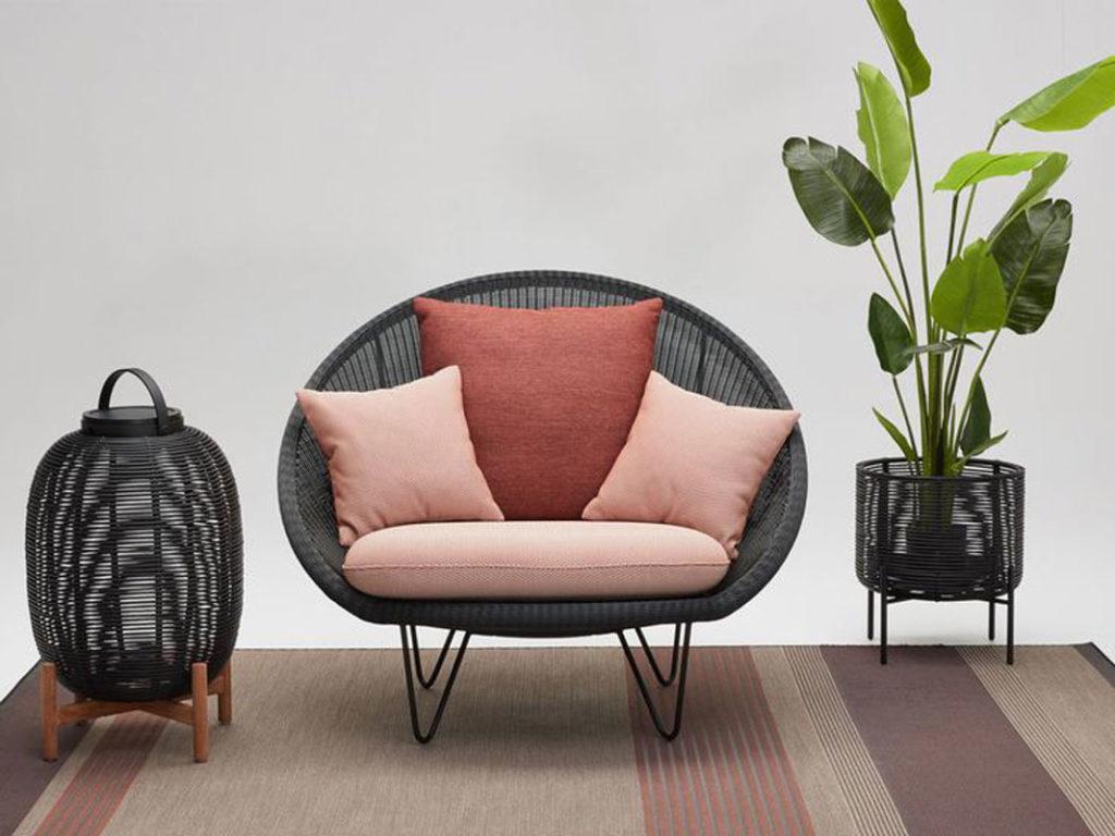 Angers Nantes Cholet Saumur Icones Pot plantes Vincent Sheppard Ivo mobilier exterieur outdoor Rotin Noir