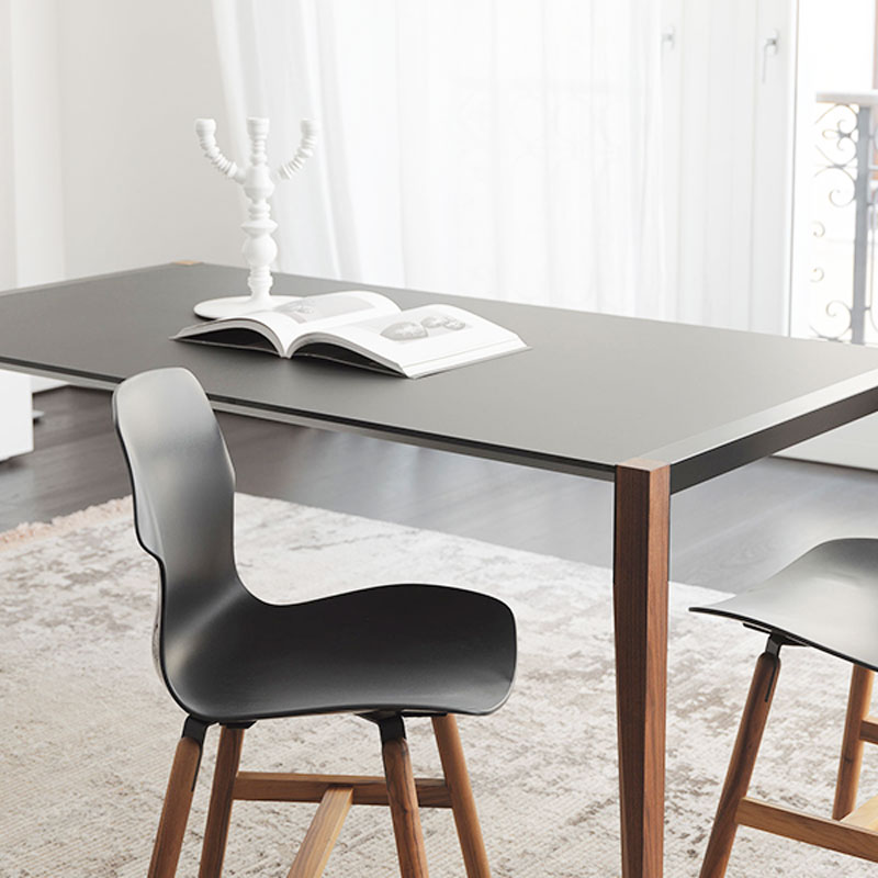 Angers Nantes Cholet Saumur Icones Horm casamania table de repas tango extensible fenix design noyer rallonge Mauro Lipparini 3