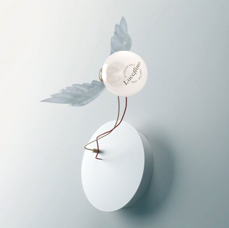 Angers Nantes Cholet Saumur Icones Ingo Maurer Applique lucellino oiseau poetique ampoule verre plume blanc