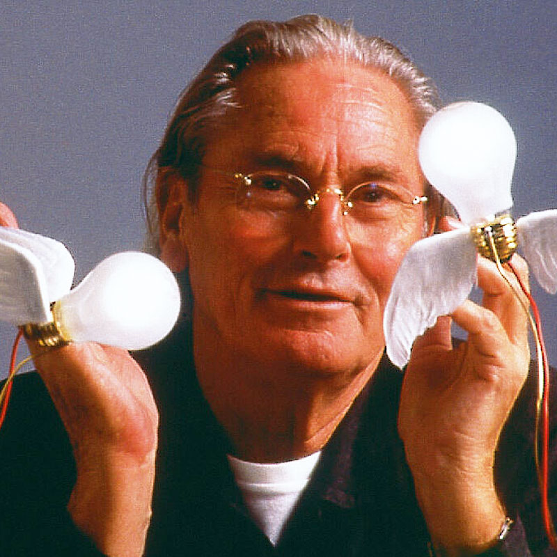 Angers Nantes Cholet Saumur Icones Ingo Maurer Lucellino oiseau plume poetique lampe de table 4