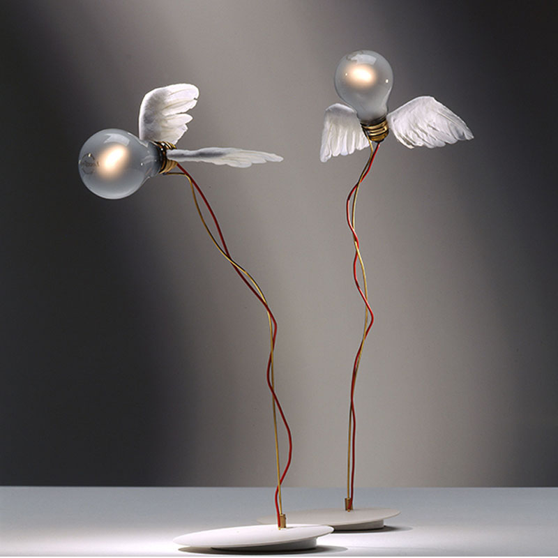 Angers Nantes Cholet Saumur Icones Ingo Maurer Lucellino oiseau plume poetique lampe de table 7