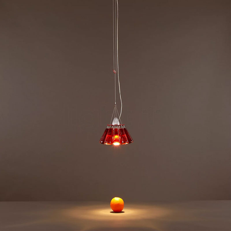 Angers Nantes Cholet Saumur Icones Ingo Maurer suspension capsule Campari rouge bouteille bar Raffaele Celentano 8