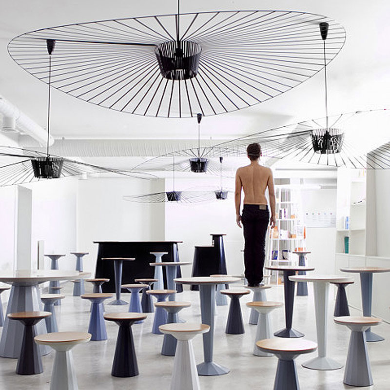 Angers Nantes Cholet Saumur Icones Suspension Petite Friture Vertigo ombre épuré feminin large noir Constance Guisset 7