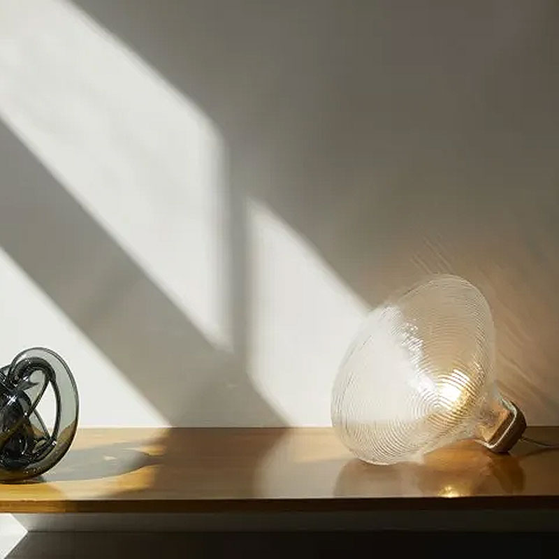 Angers Nantes Cholet Saumur Icones lampe a poser Petite Friture Tidelight verre liege phare voiture Pierre Favresse 2