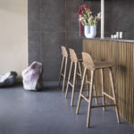 Angers Nantes Cholet Saumur Icones tabouret haut bar cuisine Nerd Muuto mobilier Scandinave bois chêne David Geckeler 12