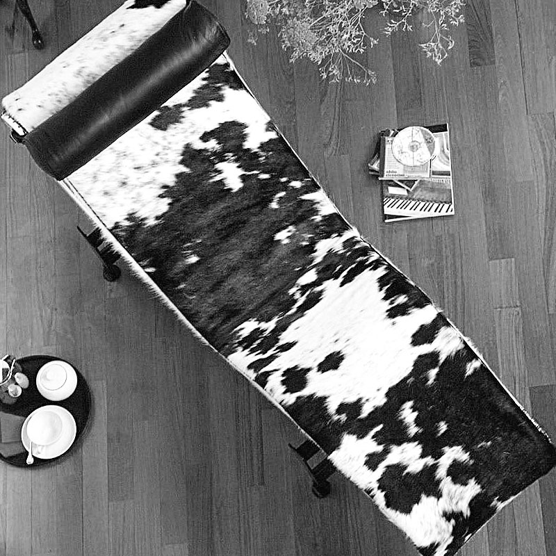 Angers Nantes Cholet Saumur bordeaux paris Tours Laval Poitiers Le Mans orleans Icones Chaise Longue Le corbusier Cassina Peau Poil fauteuil chrome 8